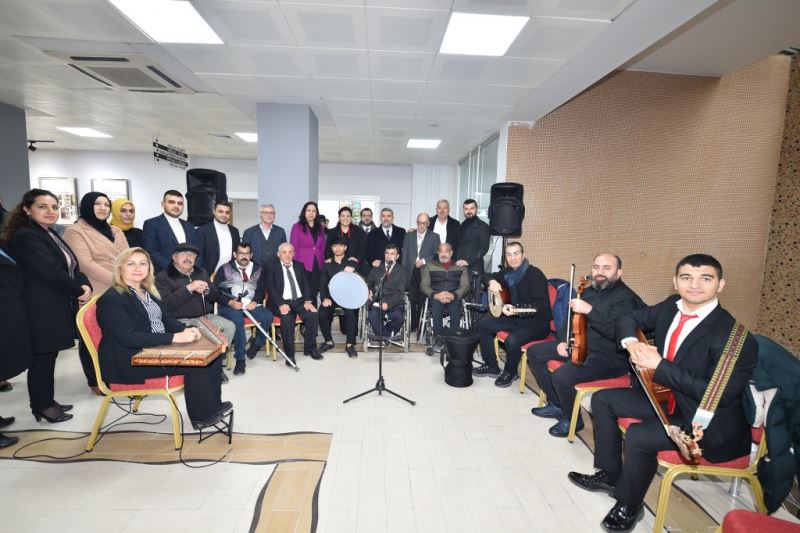 “BİRBİRİMİZİ SEVMEYE, BİRLİK İÇERİSİNDE YAŞAMAYA ENGEL YOK”