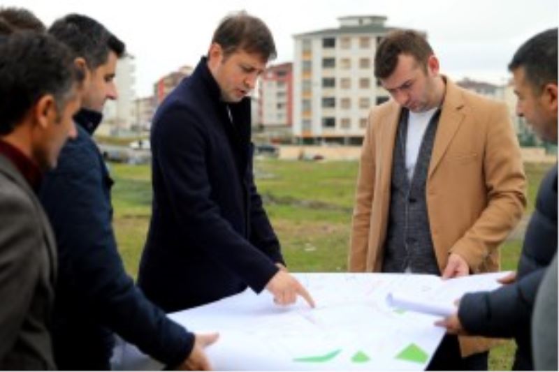 KIZILPINAR FUTBOL SAHASI YAPIM ÇALIŞMALARI DEVAM EDİYOR