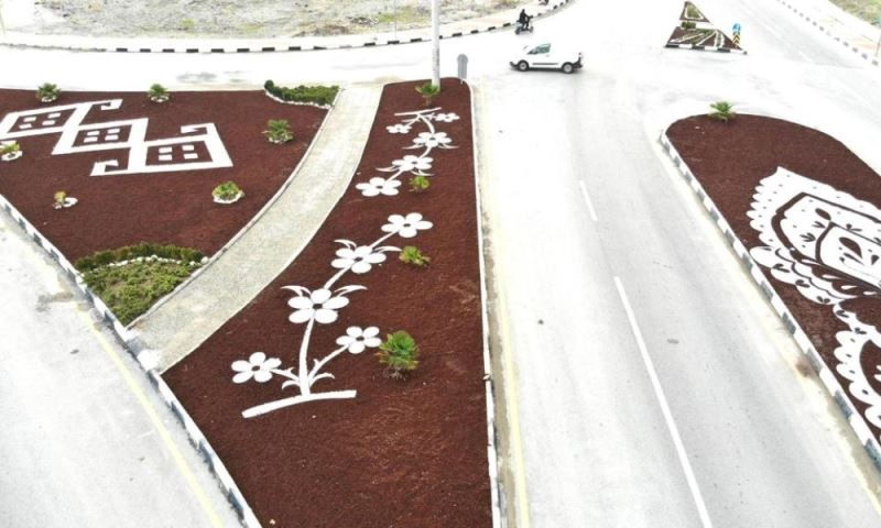 Dolomit Taşı ve Cürufla Manisa Caddeleri Motif Gibi İşleniyor