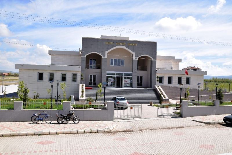 Adliye Binasını Yaptık