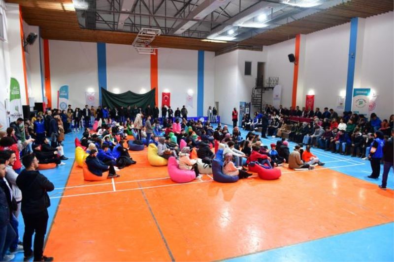 “Gençlere Yönelik Hizmetleri Ön Planda Tutuyoruz”