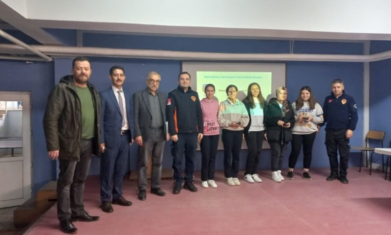 Büyükşehir İtfaiyesi Demircili Gençlerle Buluştu