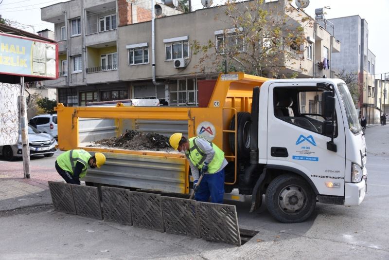 MESKİ’nin Menfez Ve Izgara Temizleme Çalışmaları Hız Kesmiyor