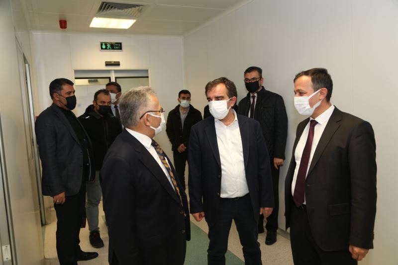 Büyükkılıç’tan Türkiye’nin Gururu “TURKOVAC” Ziyareti