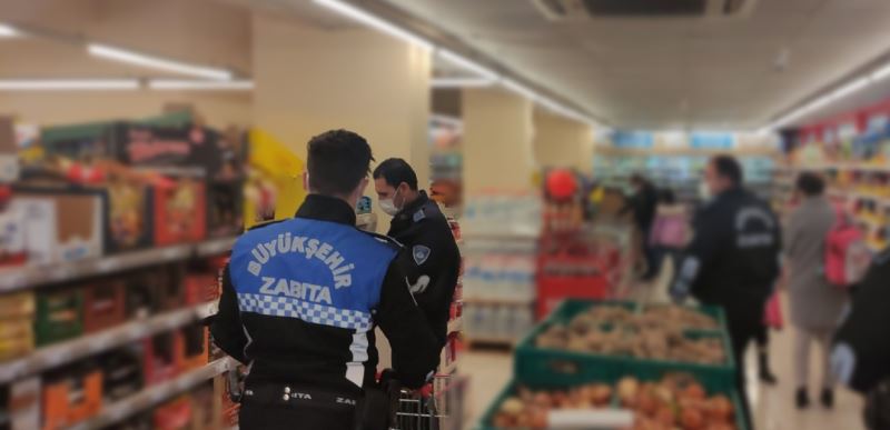 BÜYÜKŞEHİR ZABITADAN KASA VE RAF FİYATI DENETİMİ!