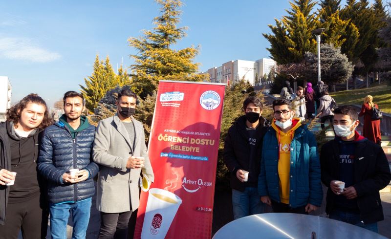 Başkan Büyükkılıç’tan Tüm Üniversite ve Merkez Kütüphanelerde Sıcak Çorba Hizmeti