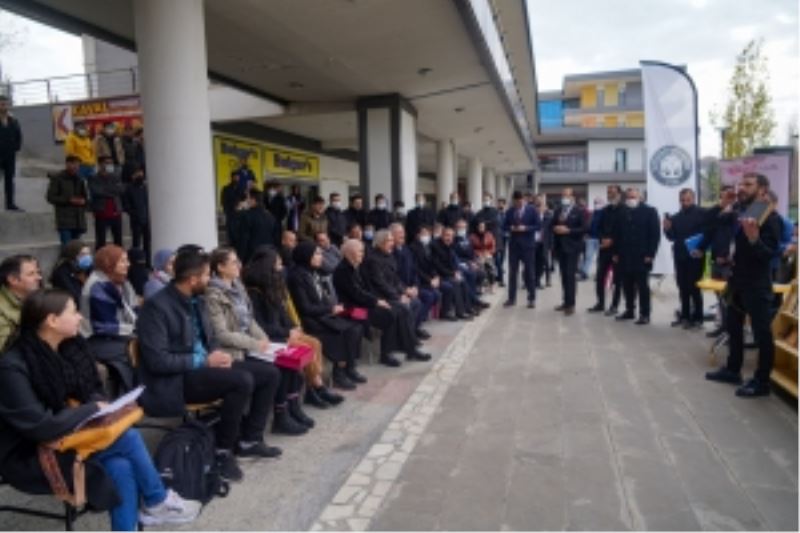 Kitap Mezadı Dicle Üniversitesi’nde yapıldı