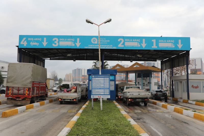 Büyükşehir Belediyesi hal çıkış ücretlerine artış yapmadı