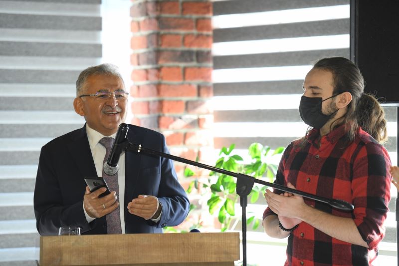 Genç Dostu Başkan, Gençlerle Buluştu