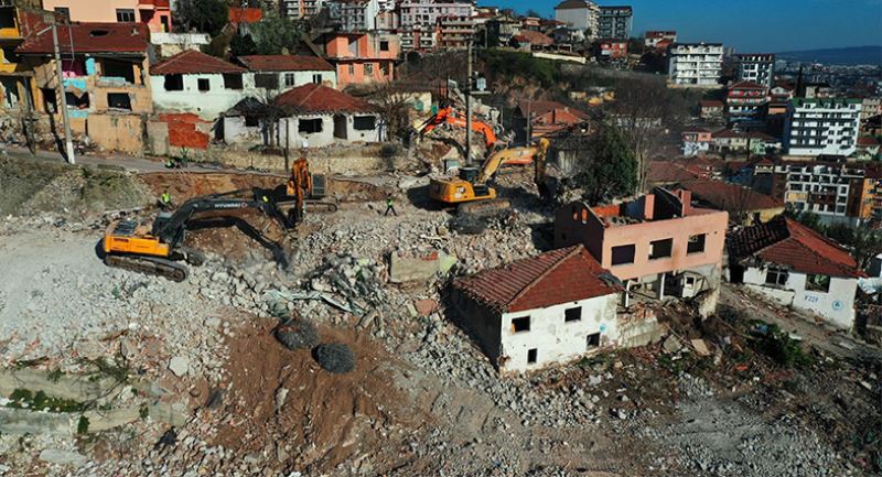 Cedit’te 248 binanın yıkımı tamamlandı