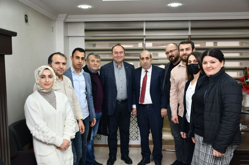 BAŞKAN ELÇİN’DEN ARTVİN GAZETECİLER CEMİYETİNE ZİYARET