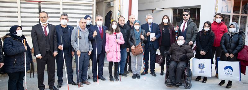 BAŞKAN IŞIK GÖRME ENGELLİ DERNEKLERİNİ ZİYARET ETTİ