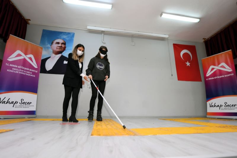 Büyükşehir’den ‘Beyaz Baston Görme Engelliler Haftası’nda ‘Farkındalık ve Empati’ Çalışması