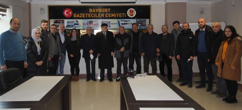 BELEDİYE BAŞKANIMIZDAN GAZETECİLER CEMİYETİNE ‘10 OCAK’ ZİYARETİ