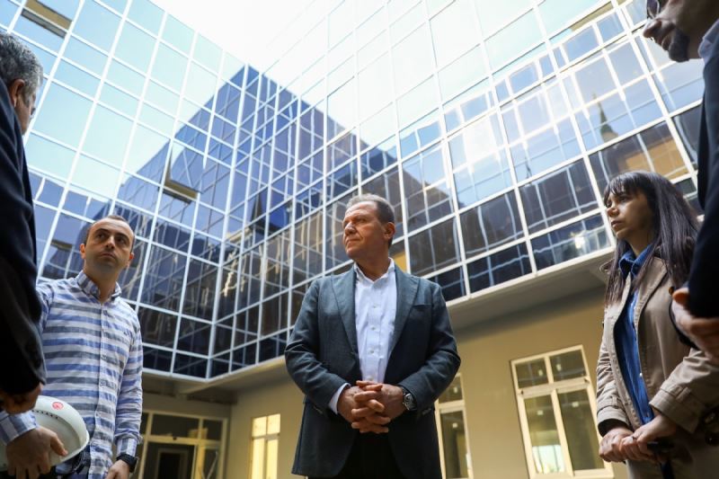 Başkan Seçer, Halkkent’teki Sosyal Yaşam Merkezi’ni İnceledi