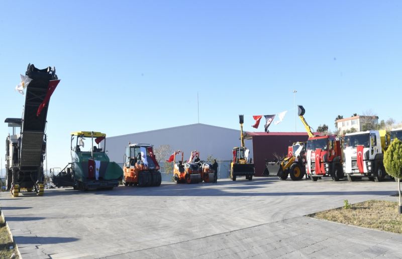 Adana Büyükşehir Belediyesi araç parkını güçlendiriyor, hizmetin kalitesi yükseliyor...