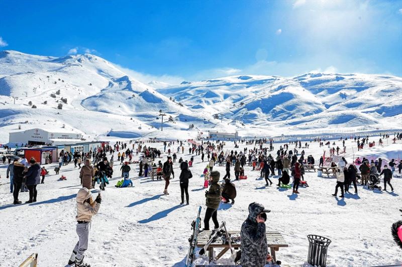 Denizli’nin ikinci beyaz cenneti: Denizli Kayak Merkezi