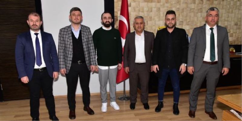 YENİ YÖNETİMDEN ZEYBEK BAŞKAN´A ZİYARET