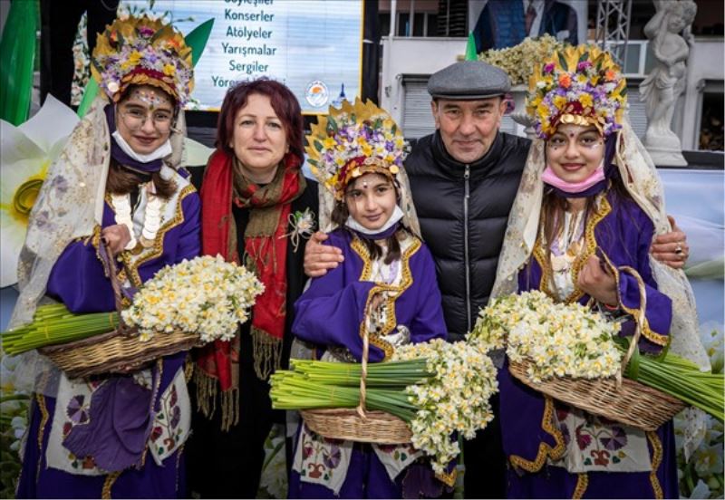 “Karaburun’u Akdeniz’in en büyük koku bahçesi olarak koruyup yaşatıyoruz”