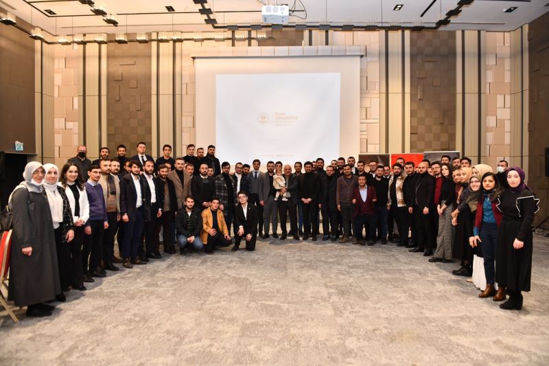BAŞKAN ZORLUOĞLU GENÇLERLE BULUŞTU