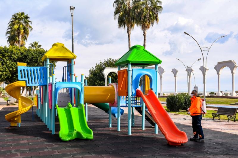Büyükşehir Ekiplerinden 50 Bin Kez Dezenfeksiyon Çalışması