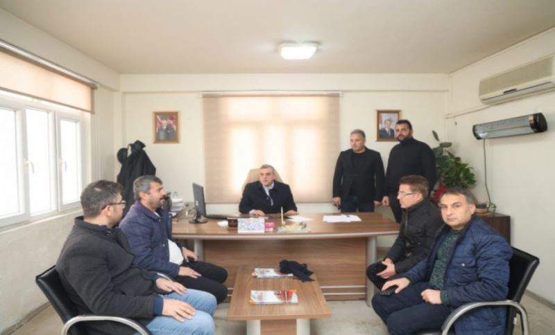 Başkan Beyazgül Kriz Masasında Karla Mücadele Çalışmalarını Yönetti