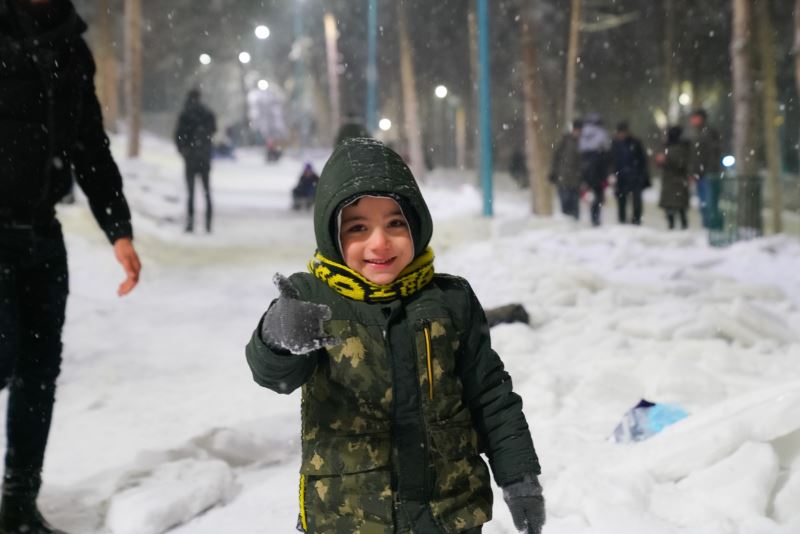 Çamlık Koru Parkta Hemşehrilerimiz Bugün Kar Yağışını Eğlenceye Dönüştürdü.