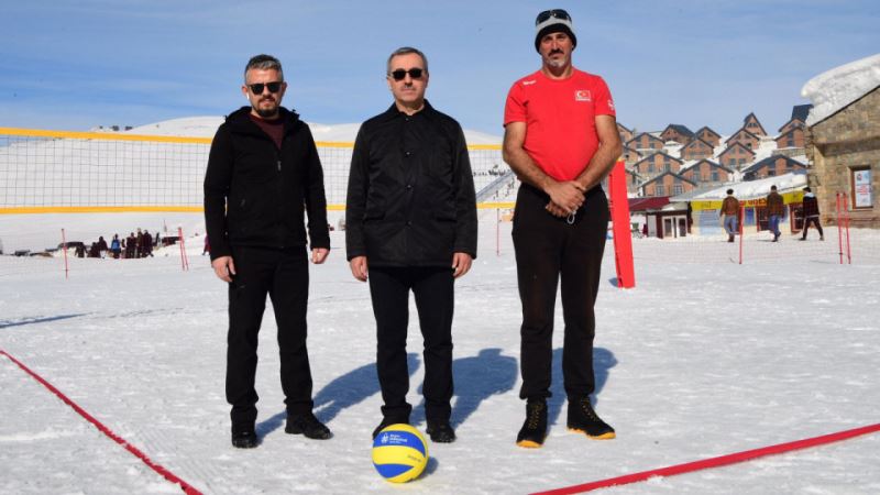Kar Voleybolu Avrupa Turu Yedikuyular’da