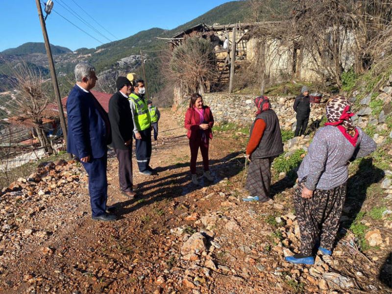 Alanya kırsalındaki yaşlılara sıcak yemek desteği