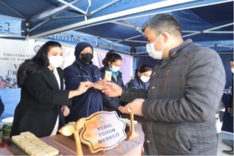 YEREL TOHUMLAR ÜRETİCİ MARKETLERDE