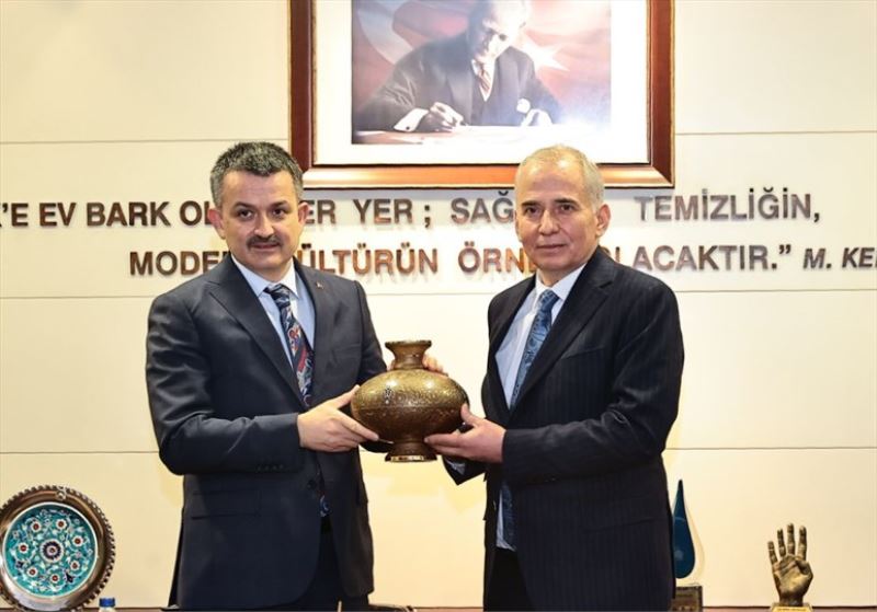 Bakan Pakdemirli Denizli’yi Ege’ye örnek gösterdi