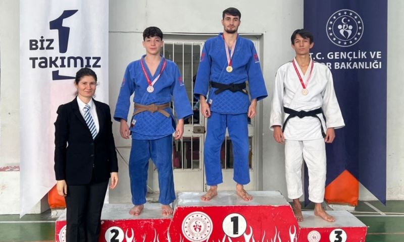 Manisa BBSK’nın Gençleri de Judoda Çok Farklı