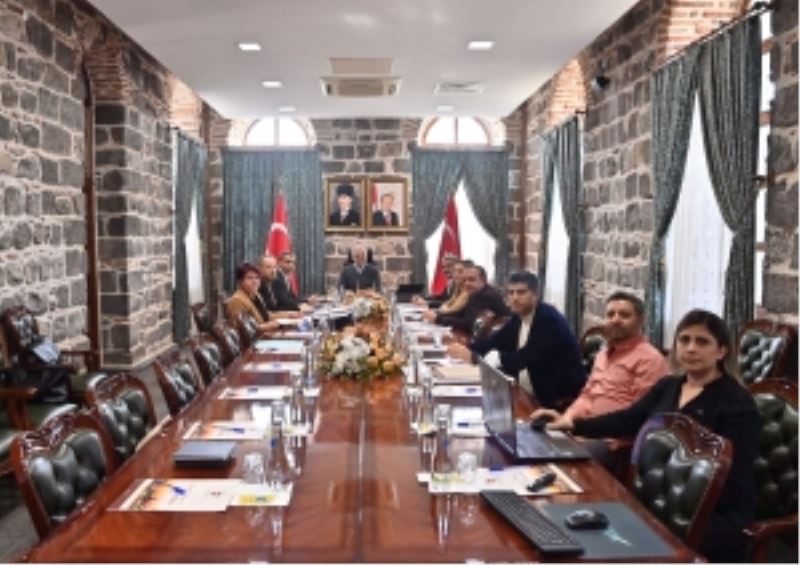 Vali Karaloğlu: “İşimiz gücümüz Diyarbakır”
