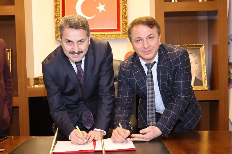 TOKAT BELEDİYESİ’NDE ÇALIŞAN İŞÇİNİN EN DÜŞÜK MAAŞI 5.050TL OLDU