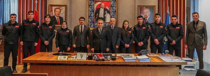 YENİ İTFAİYE ERLERİNDEN BAŞKAN IŞIK’A ZİYARET