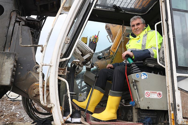 Ulaşıma ve lojistiğe nefes olacak proje: “Şehrin ana damarlarını otoyollara bağlıyoruz”