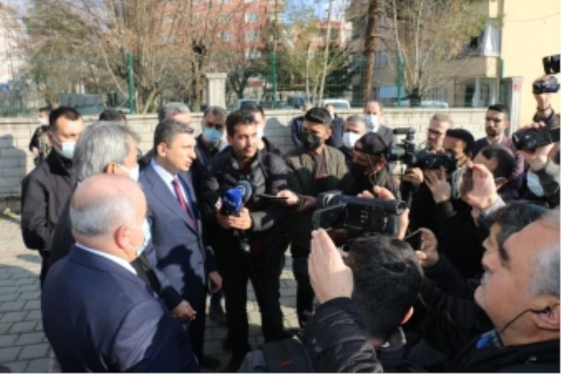 VALİ ŞAHİN, ATATÜRK PARKI’NIN GENİŞLETİLMESİ PROJESİNİ YERİNDE İNCELEDİ