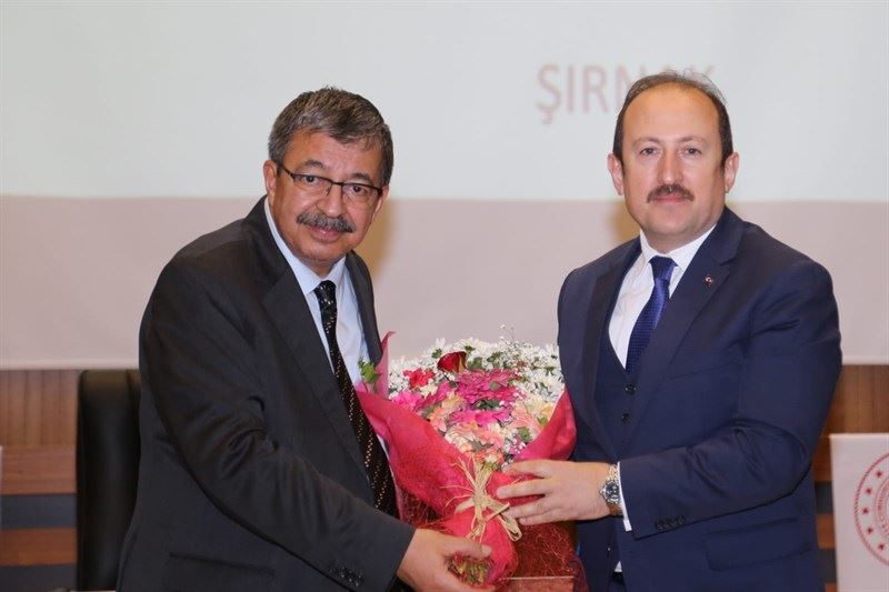 Valimiz Ali Hamza Pehlivan, Yazar Hayati İnanç’ın ‘‘Can Veren Pervaneler’’ Konulu Konferansına Katıldı.