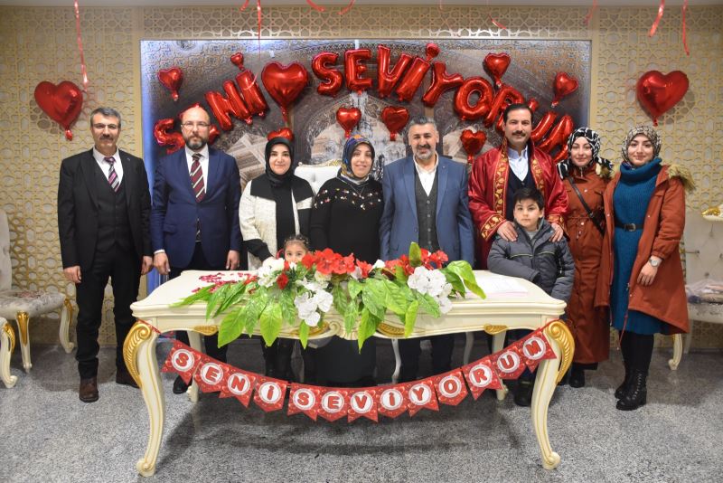 Tatvan’da 14 Şubat’ta 14 Nikah Kıyıldı