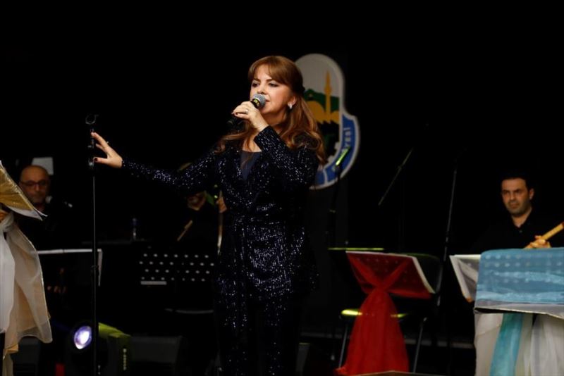 Münevver Özdemir’den Unutulmaz Müzik Ziyafeti