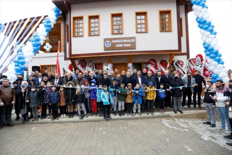 Gündüzlü Mahallesinde Büyükşehir Belediyesi Hizmet Binası Açıldı
