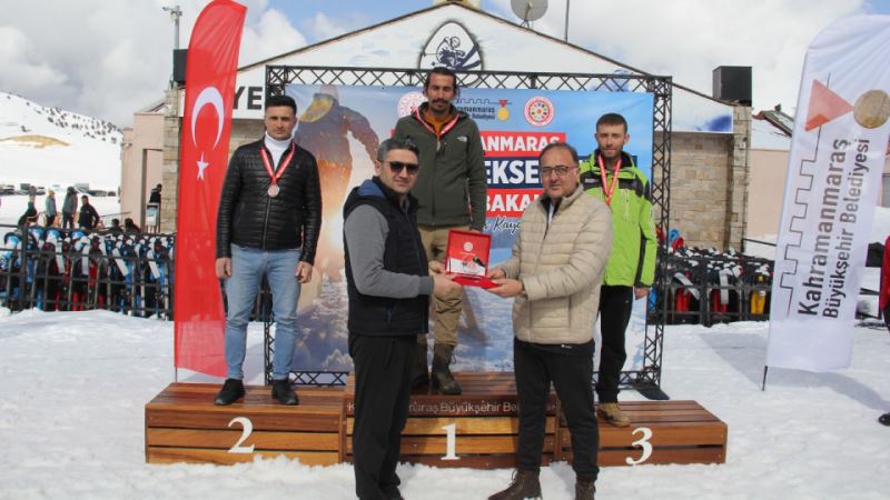 Yedikuyular’da Geleneksel Kızak Yarışları Yapıldı