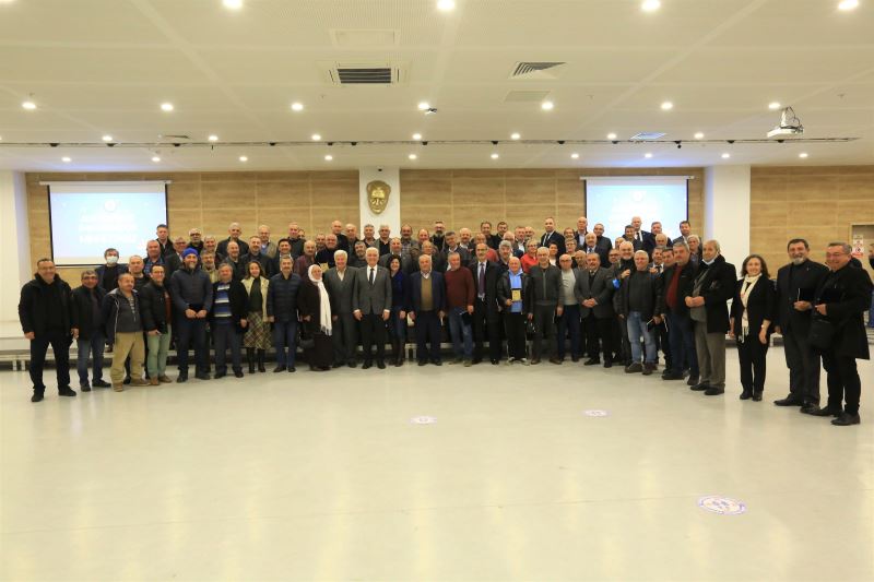 Başkan Gürün, Belediyeden Emekli İşçi ve Memurlarla Bir Araya Geldi