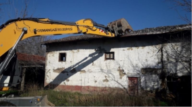 Suç Yuvası Metruk Binalara Yıkım