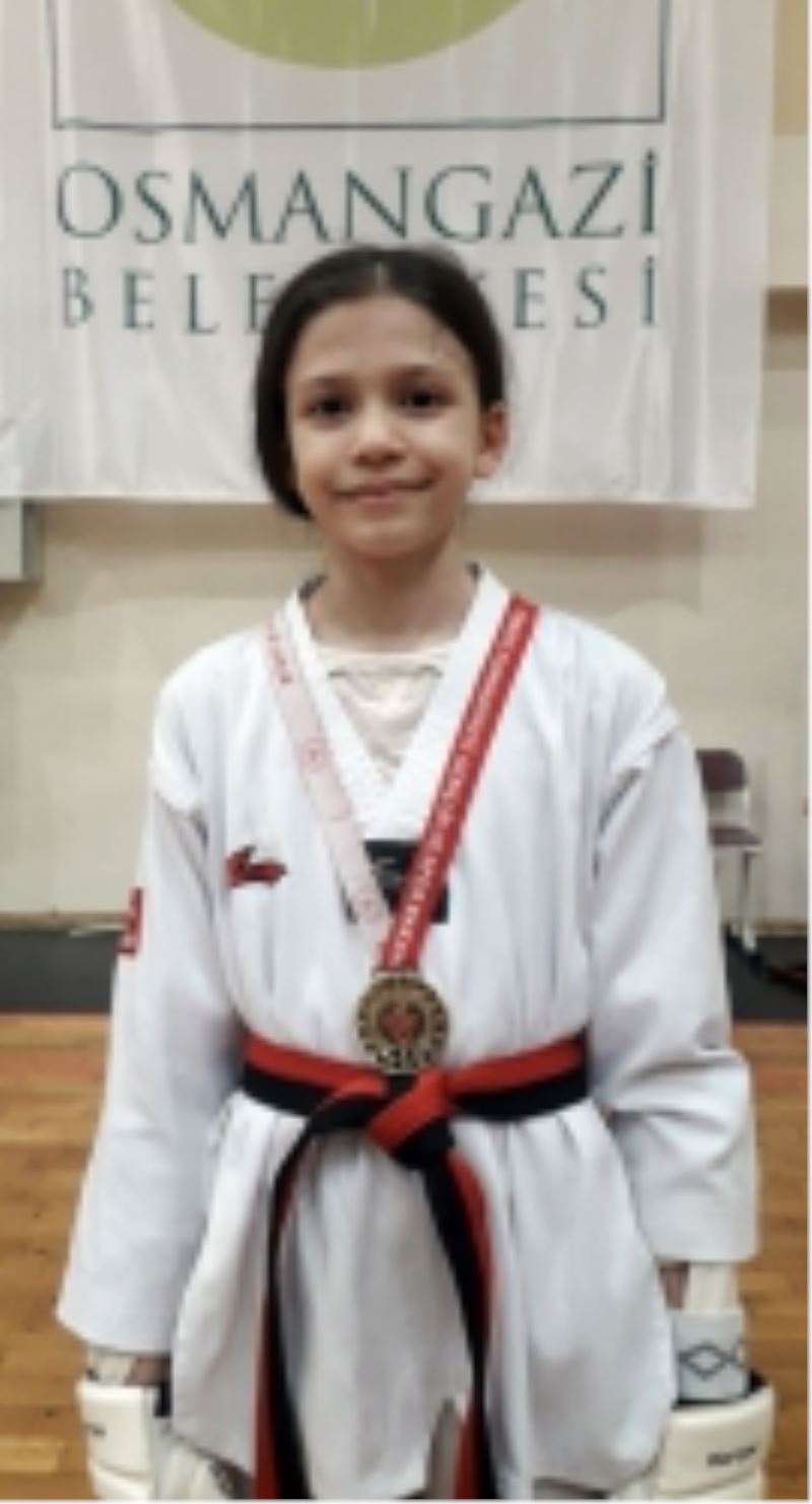Osmangazili Taekwondocu Zirveye Oturdu