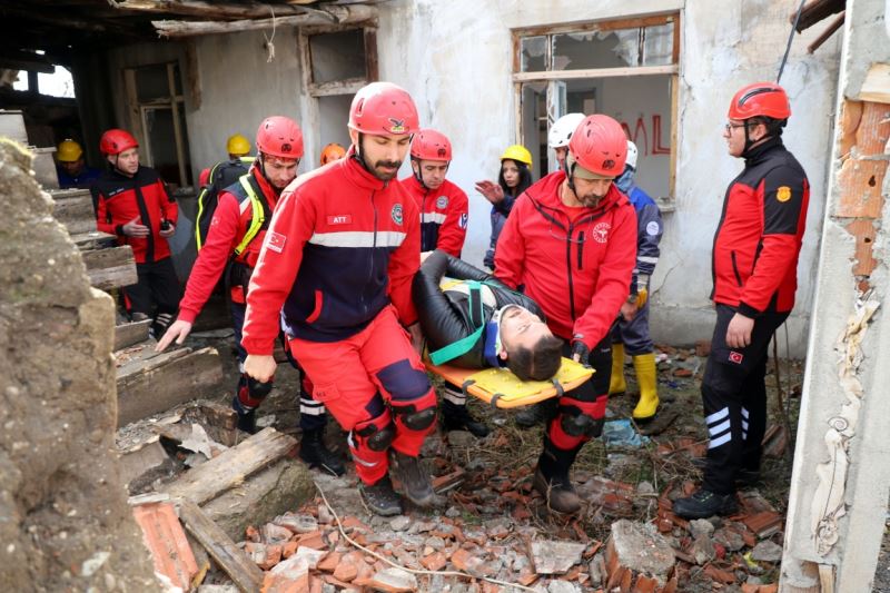 Çankırı’da Arama Kurtarma Tatbikatı Gerçeğini Aratmadı