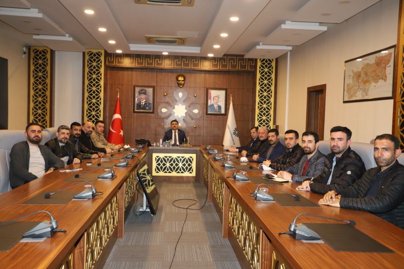 Kaymakam / Belediye Başkan V. Mehmet TUNÇ, “Kaçak Yapılaşma ile Mücadele” kapsamında Beton Firmaları ile Toplantı Gerçekleştirdi.