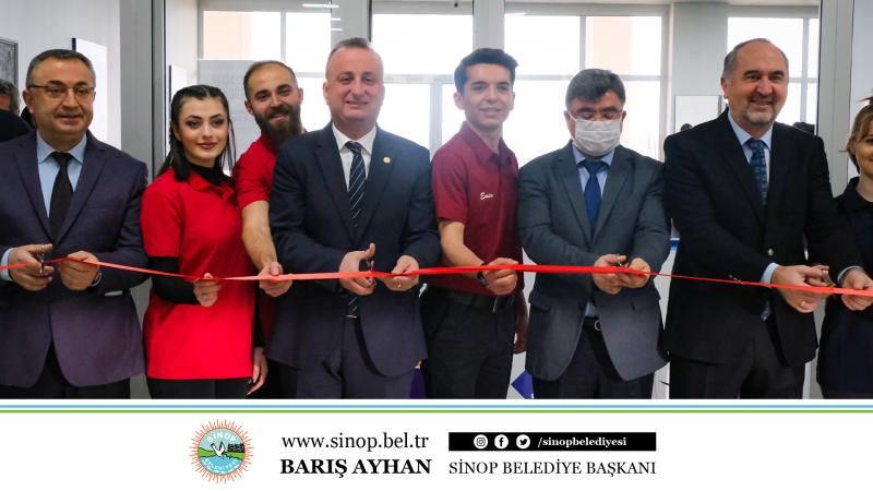 Türkiye Üniversite Sporları Federasyonu tarafından 2021-2022 Üniversiteler Spor Ligi faaliyetleri kapsamında düzenlenen Bilardo Ünilig Türkiye Şampiyonası Sinop’ta başladı.
