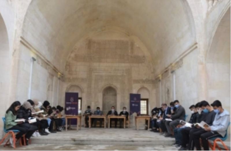 Hani Hatuniye Akademi Lise’de kitap okuma etkinliği