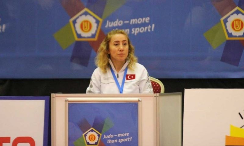 Olimpiyat Tarihine Geçen Hülya Şenyurt, 8 Mart’ta Manisa’da